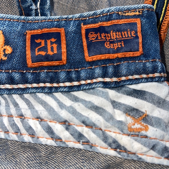 Rock Revival Stephanie Capri Denim Jeans Size 26 Whiskered Distressed Stretch - Picture 4 of 12